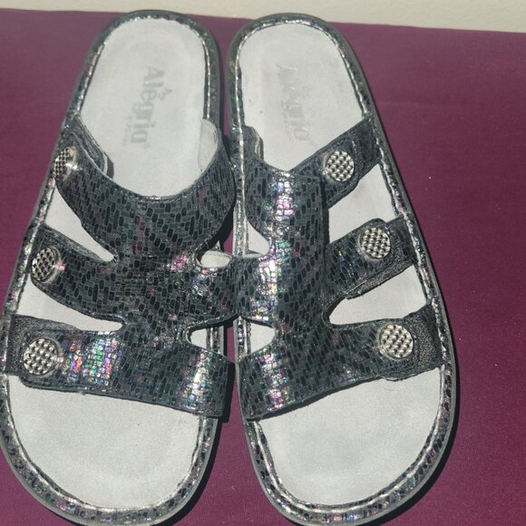 Algeria Slide Sandals - Picture 6 of 9